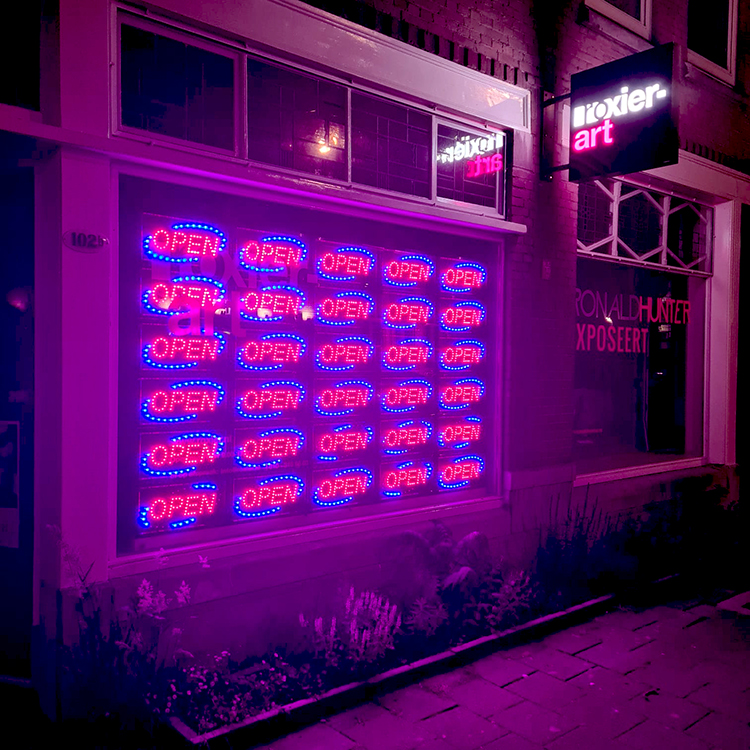 open bordjes - rotterdam kunst expositie installatie open bordjes expositie